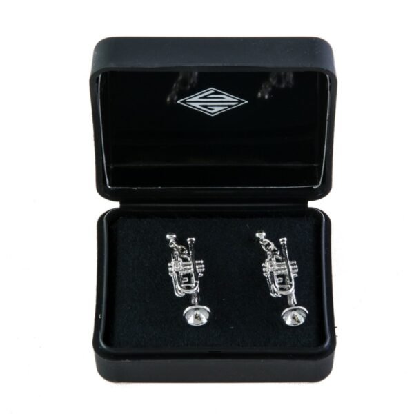 Pendientes trompeta plateado 3D
