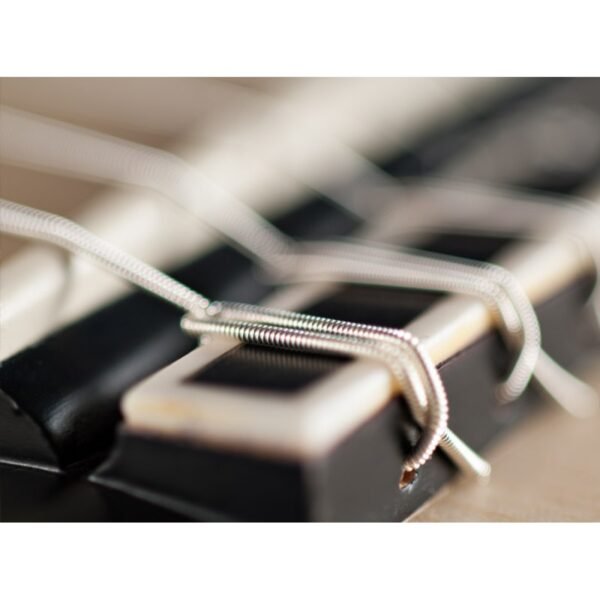 5 Guitarra Clásica Arte de Luthier – Abeto y Arce Flameado