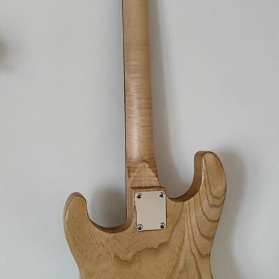 Fondo de arce flameado guitarra eléctrica Arte de Luthier