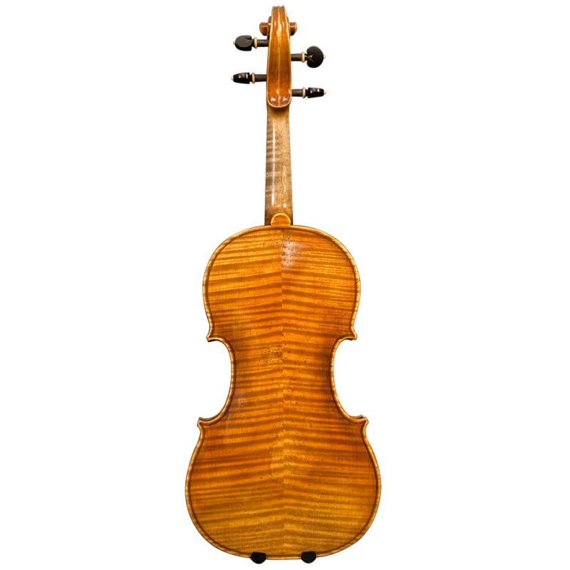 Bienvenido a nuestra exclusiva selección de instrumentos de cuerda frotada. En Arte de Luthier, entendemos que comprar un violín, viola, violonchelo o contrabajo es una decisión vital para el músico. Por ello, cada instrumento de nuestro catálogo ha sido seleccionado por su calidad acústica y ajustado personalmente en nuestro taller. Desde modelos de estudio para conservatorio hasta instrumentos profesionales, garantizamos un montaje óptimo (puente, alma y cuerdas) para que solo tengas que preocuparte de tu música.